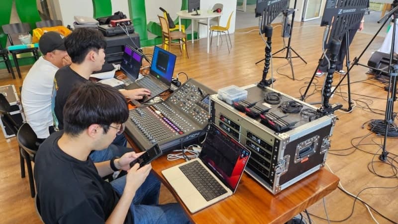 중계 음향 콘솔 세팅