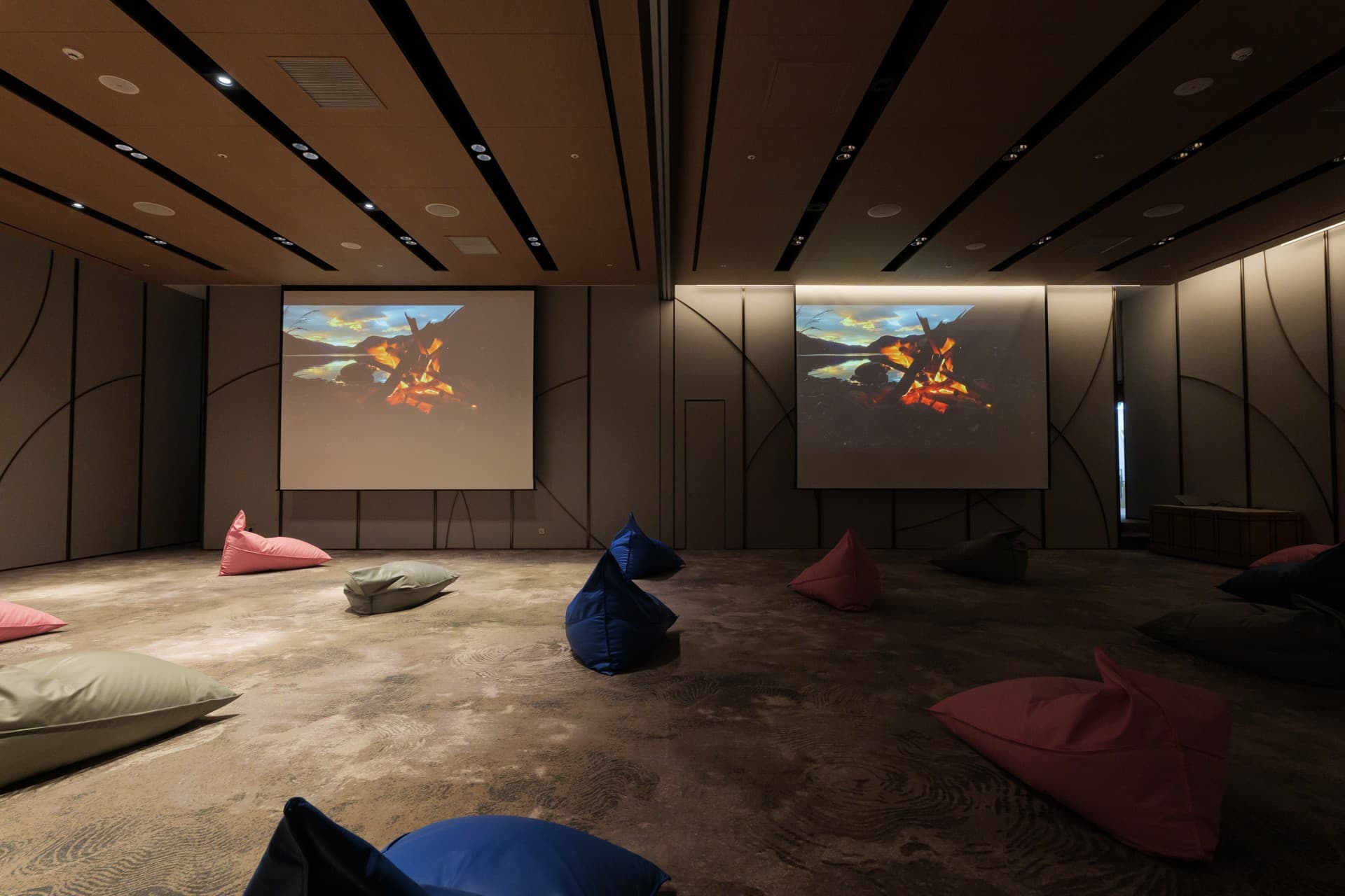 불멍 및 물멍 영상 재생