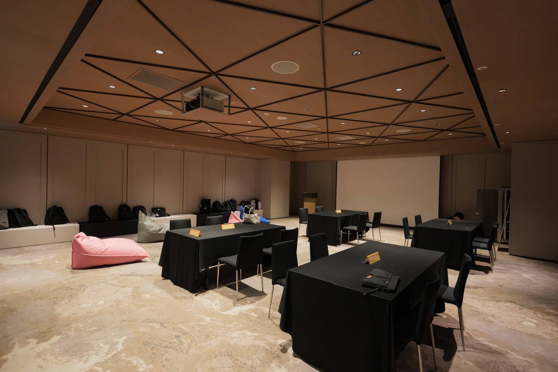 52g 스탭 전용 공간