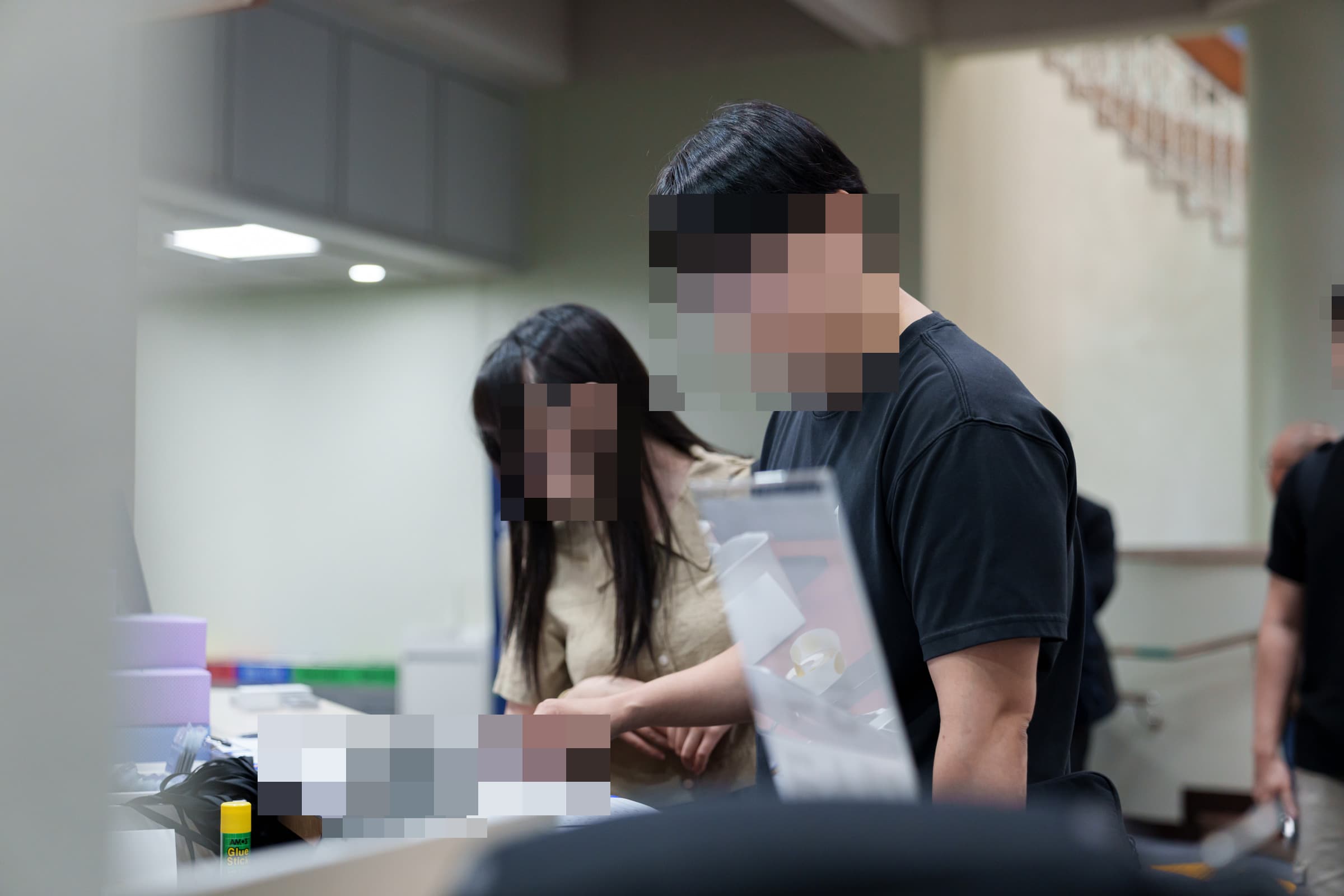 접수 확인과 현장 안내 지원