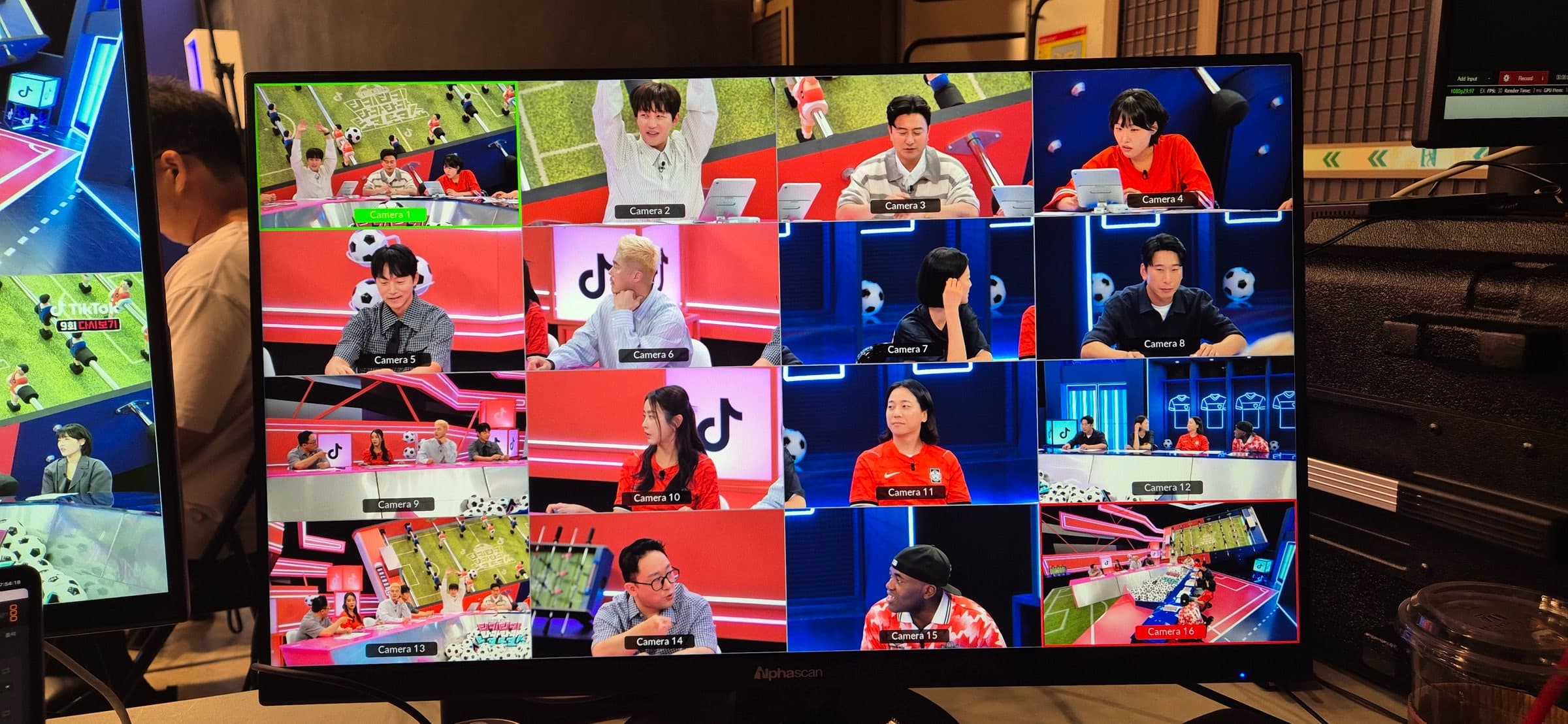 02 tiktok tikitaka show 16 camera multiview